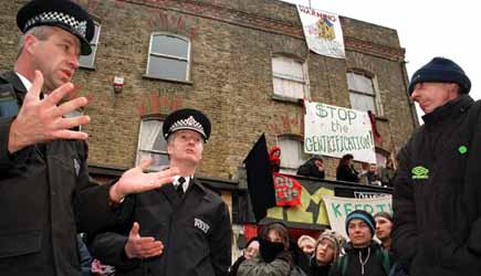 121 Centre, Railton Road, police eviction, 12th August 1999