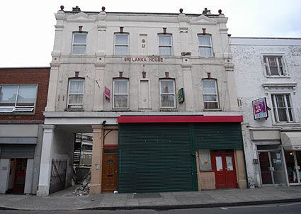 OLD QUEENS HEAD, 133 Stockwell Road, January 2008