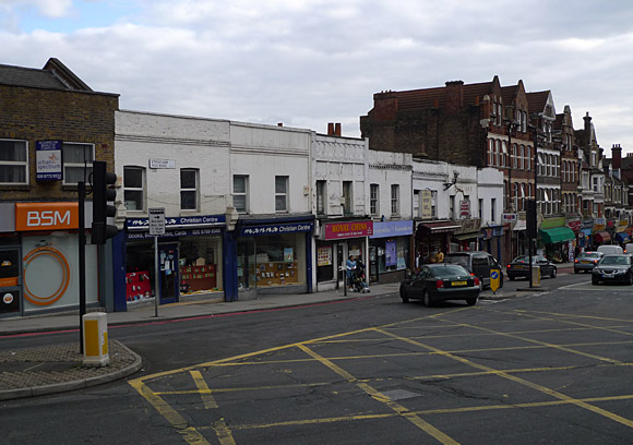 Streatham photos - pictures of Streatham High Road and area, south London SW16