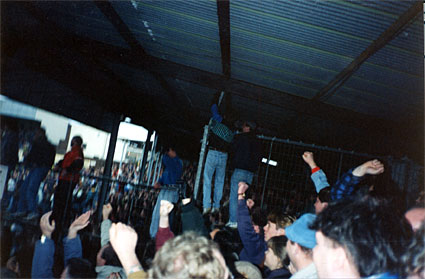 Swansea 0 Cardiff City 1, 26th December 1989, Third Division