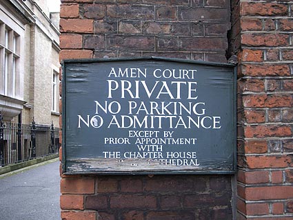 Amen Court and Amen Corner, Ave Maria Lane, Paternoster Row, London photos, February 2007