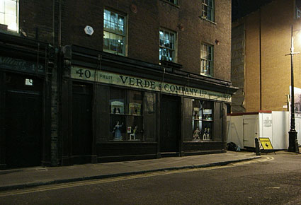 Verde and Company, A night walk from Liverpool Street to Spitalfields via Aldgate, February 2007