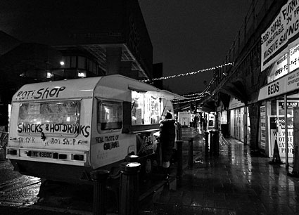 Photos of a walk around central London and Brixton in the rain, December 2008