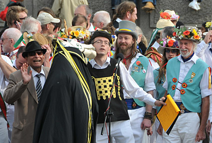 Westminster Day of Dance 2009, Morris dancers in Trafalgar Square, 9th May 2009