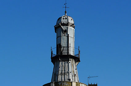 The Oysterhouse Lighthouse, Gray's Inn Road, Kings Cross, London, October 2007 