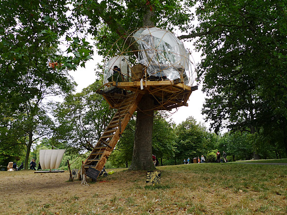 The Tree House Gallery, Regent's Park, central London, Saturday 5th September 2009