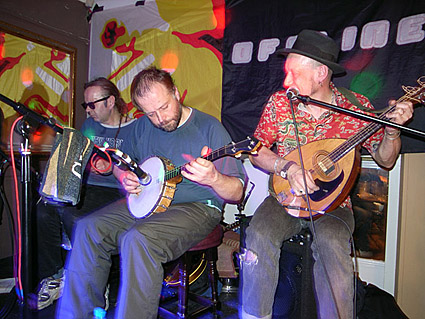 Offline birthday party at the Prince Albert with Filthy Pedro, The No Frills Band, Lady Lykez, The Actionettes and Vic Lambrusco - Coldharbour Lane, Brixton, London Friday 3rd April 2009