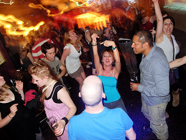 Fri 25th May 2012: DJ night at the Brixton Offline Club, Prince Albert, 418 Coldharbour Lane, Brixton, London SW9