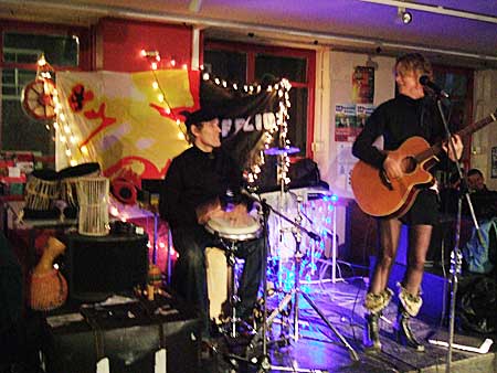 OFFLINE2 club at Birkbeck College Student Union, Malet St, London,  18th November 2005, urban75 club night, London