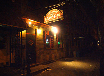 Offline club at Boulevard Tavern, 579 Meeker Av, Greenpoint, Brooklyn, NY 11222, Dec 8th 2007
