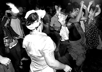 OFFLINE, Brixton JAMM, Brixton Road, Thursday 9th October 2008, urban75 club night, London