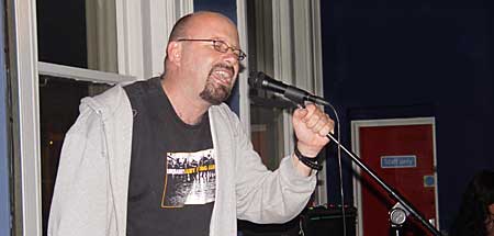 Vic Lambrusco, Offline 9 at the Dogstar, Brixton, Thursday 30th September 2004