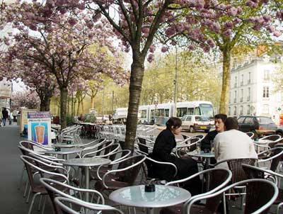 Cafe, Allee Du Port Maillard, Bouffay district, Nantes, France