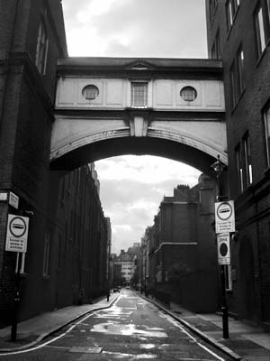Arch, Riding House Street, London: October 2002