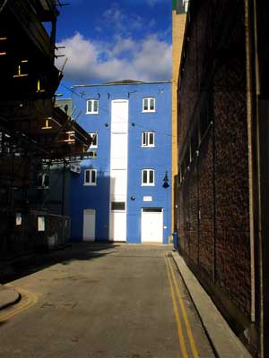 Blue Building, Clink Street, London SE1: October 2002
