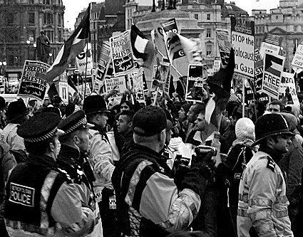 3rd National Demonstration For Gaza: Israel Out Of Gaza Now: Lift The Blockade. Trafalgar Square, London, Saturday 17th January 2009