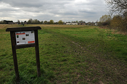 Ashtead and Epsom, a six mile walk around Ashtead and Epsom Commons, Surrey