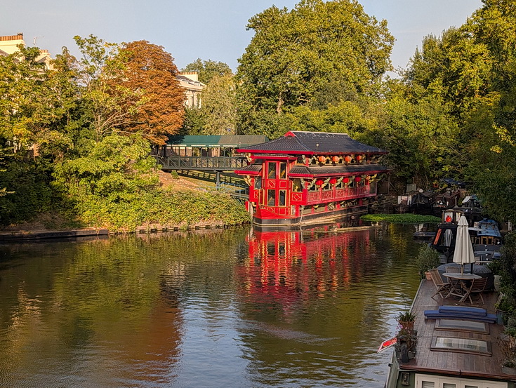 A walk along the Regent's Canal from central London to Paddington