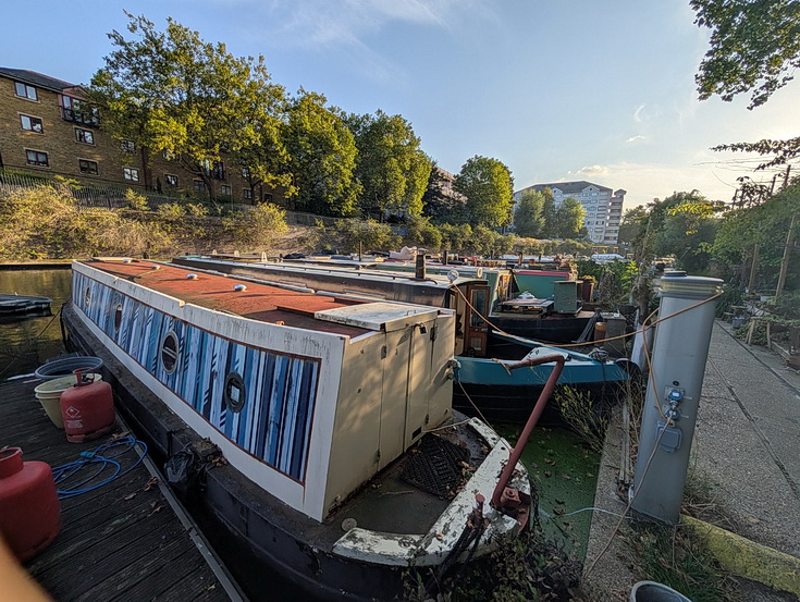 A walk along the Regent's Canal from central London to Paddington