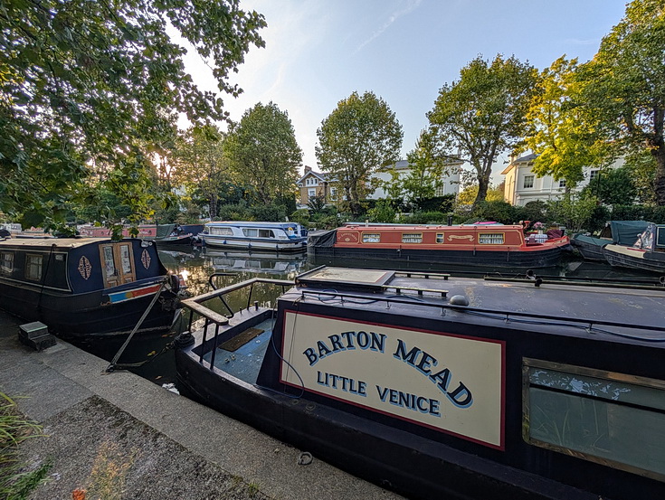 A walk along the Regent's Canal from central London to Paddington