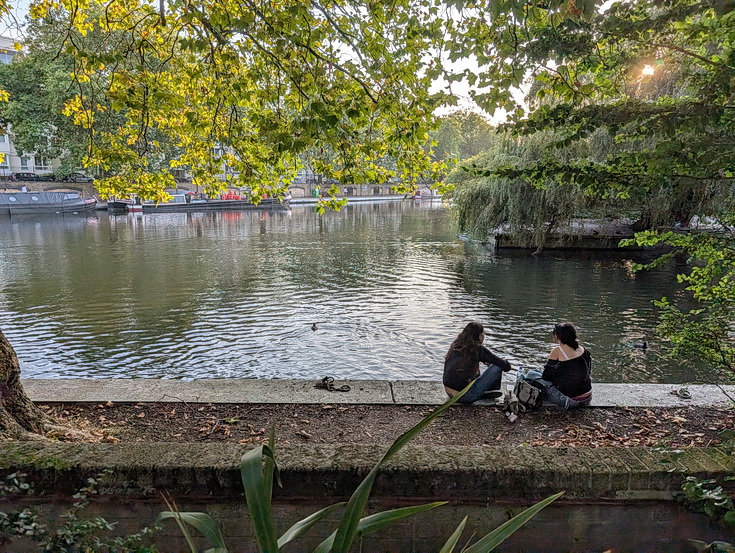 A walk along the Regent's Canal from central London to Paddington