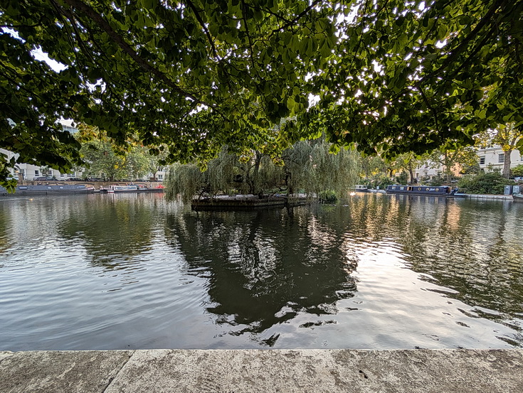 A walk along the Regent's Canal from central London to Paddington