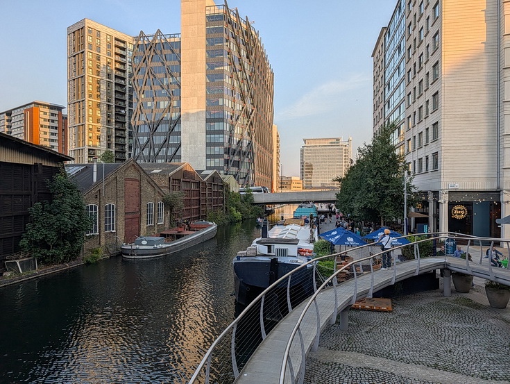 A walk along the Regent's Canal from central London to Paddington