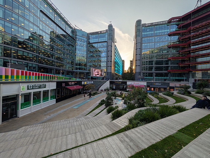 A walk along the Regent's Canal from central London to Paddington