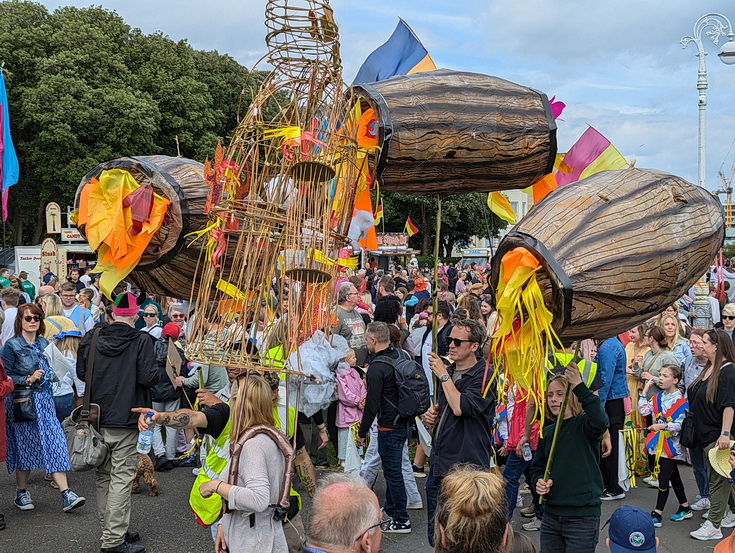 Folkestone in 60 photos: beach scenes, Charivari Day parade and night life