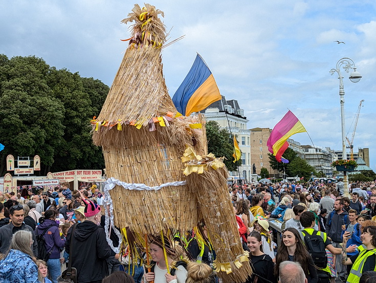 Folkestone in 60 photos: beach scenes, Charivari Day parade and night life