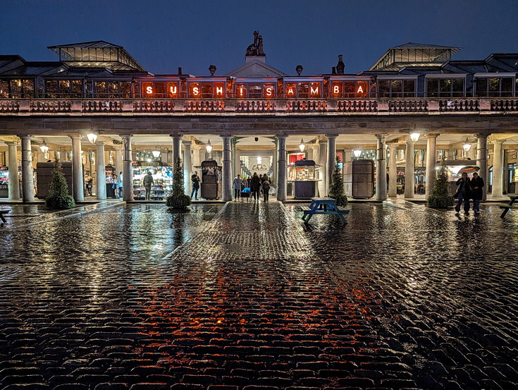 A rainy night in London: South Bank, Covent Garden and central London in 28 photos