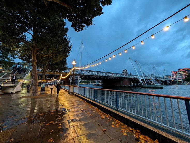 A rainy night in London: South Bank, Covent Garden and central London in 28 photos