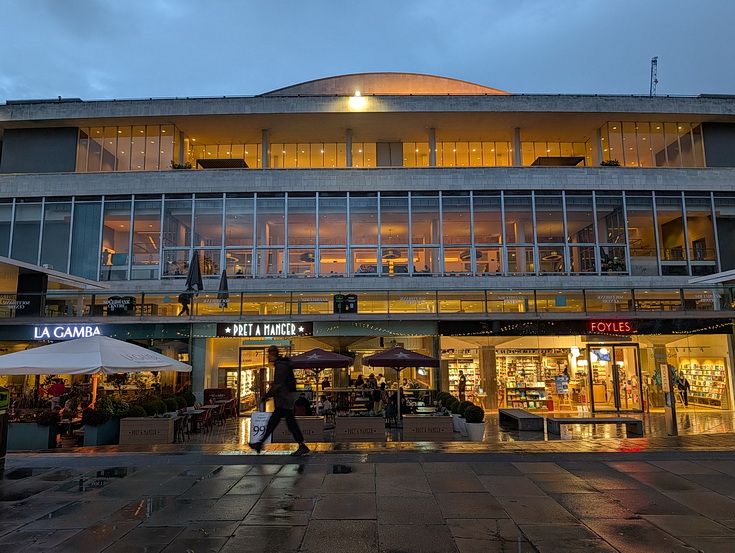 A rainy night in London: South Bank, Covent Garden and central London in 28 photos