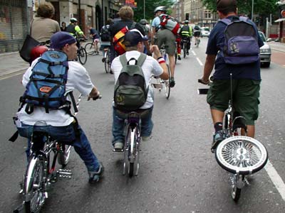 Low Riders, High Holborn, Critical mass bike ride, London, 27th June 2003