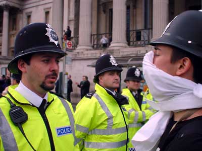 Anarchist vs Police, Trafalgar Square