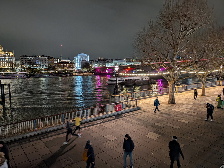 Lights, people, buildings and the river: the Southbank at night in 25 photos