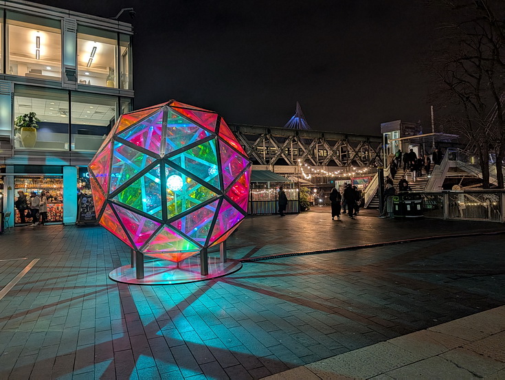 Lights, people, buildings and the river: the Southbank at night in 25 photos