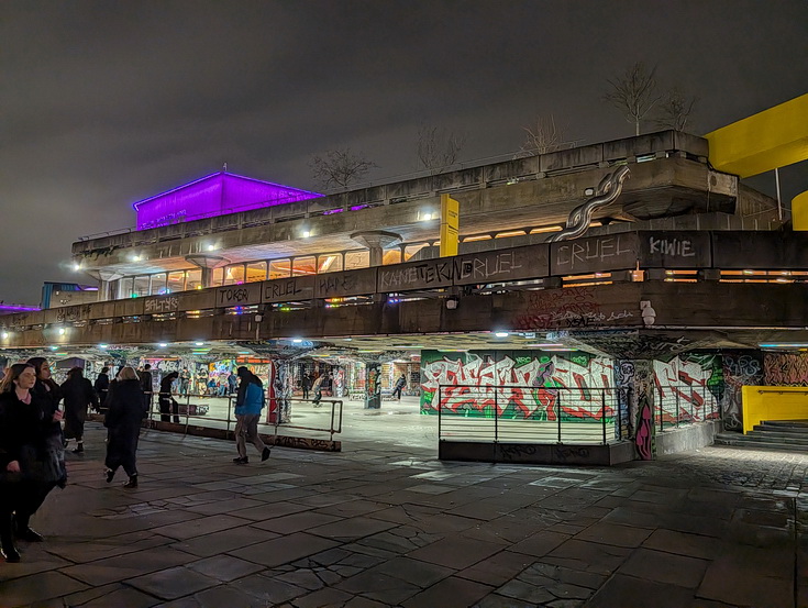 Lights, people, buildings and the river: the Southbank at night in 25 photos