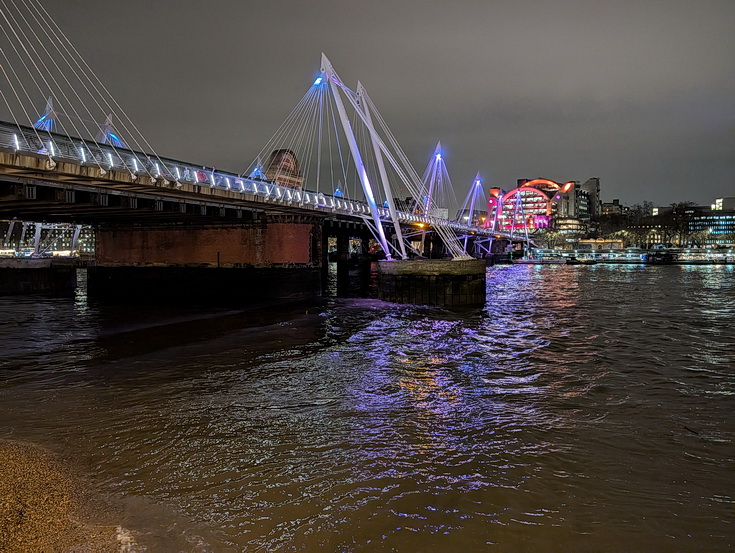 Lights, people, buildings and the river: the Southbank at night in 25 photos